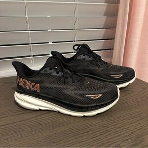 Hoka Clifton 9 Black/Gold/Rose Running Shoes Women’s 9 Wide